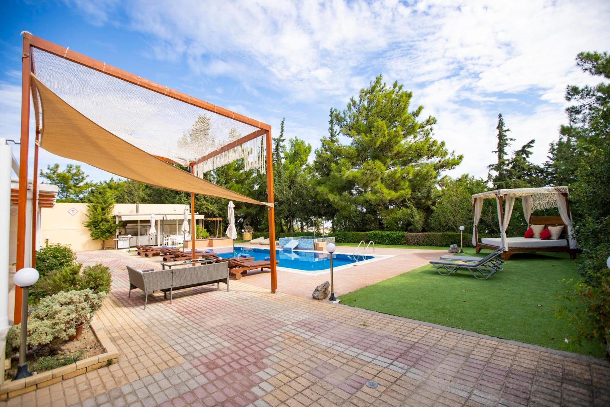 Kallithea Breeze Luxury Villa *